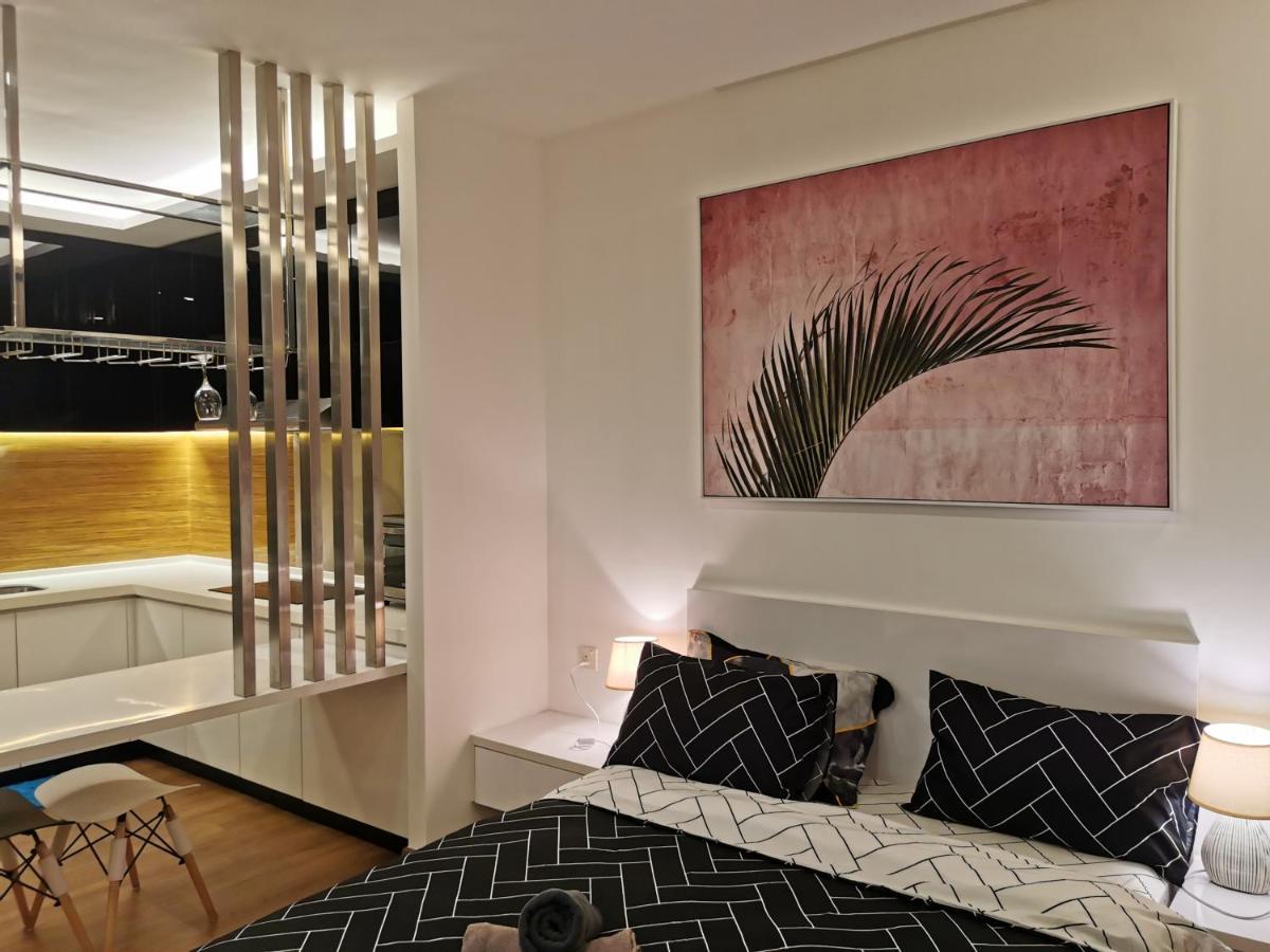 Apple 5 @ Menara Simfoni/Symphony Tower Free Wifi/Parking/Tv Box/Nexflix Apartment Cheras Bagian luar foto
