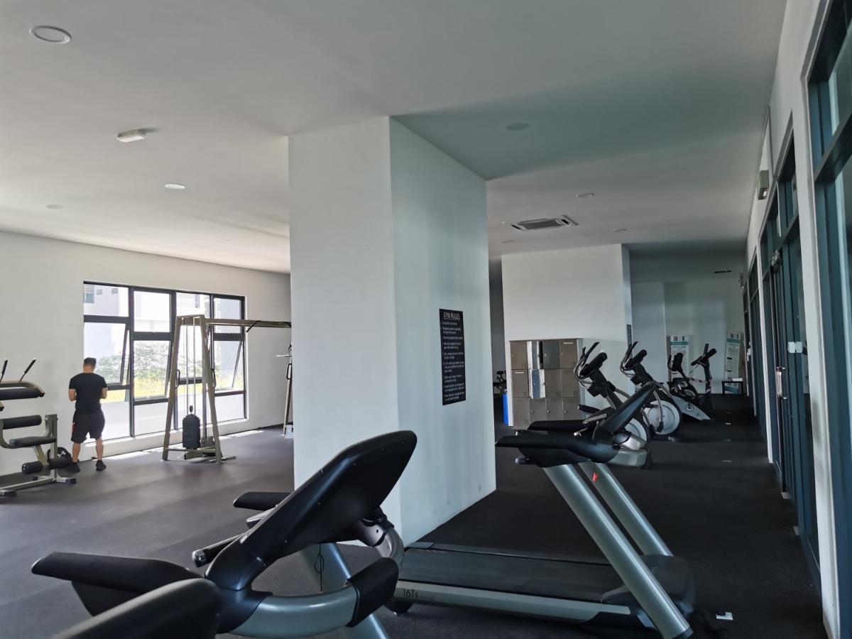 Apple 5 @ Menara Simfoni/Symphony Tower Free Wifi/Parking/Tv Box/Nexflix Apartment Cheras Bagian luar foto